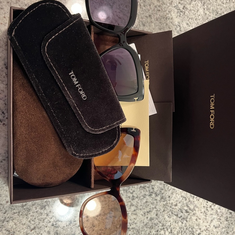Tom Ford Sunglasses Duo - Black and Tortoise Clip on - Picture 2 of 3